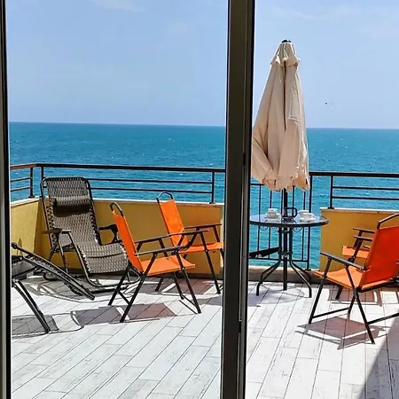 Akb Sea View *