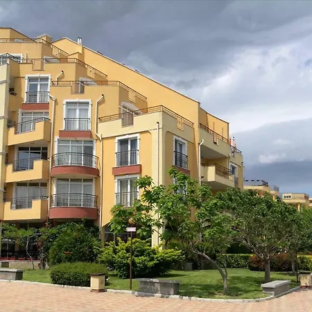 Апартаменты Akb Sea View