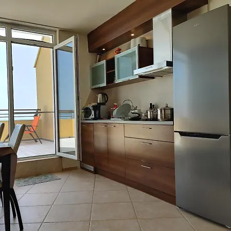 Akb Sea View * Aheloj