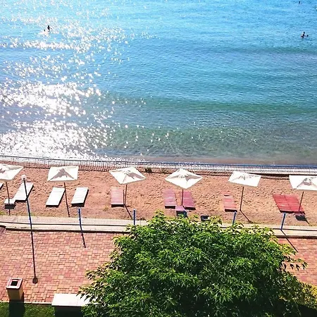 Akb Sea View Apartman