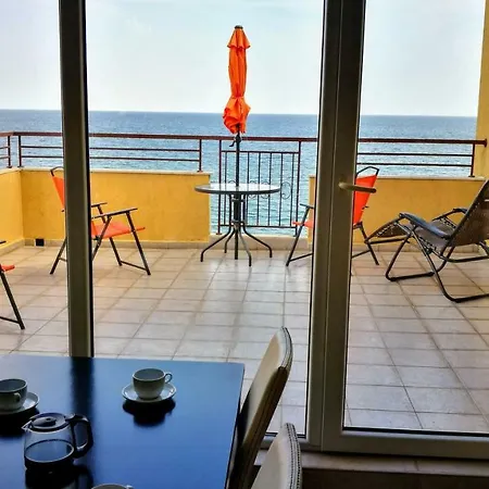 아파트 Akb Sea View 아헬로이